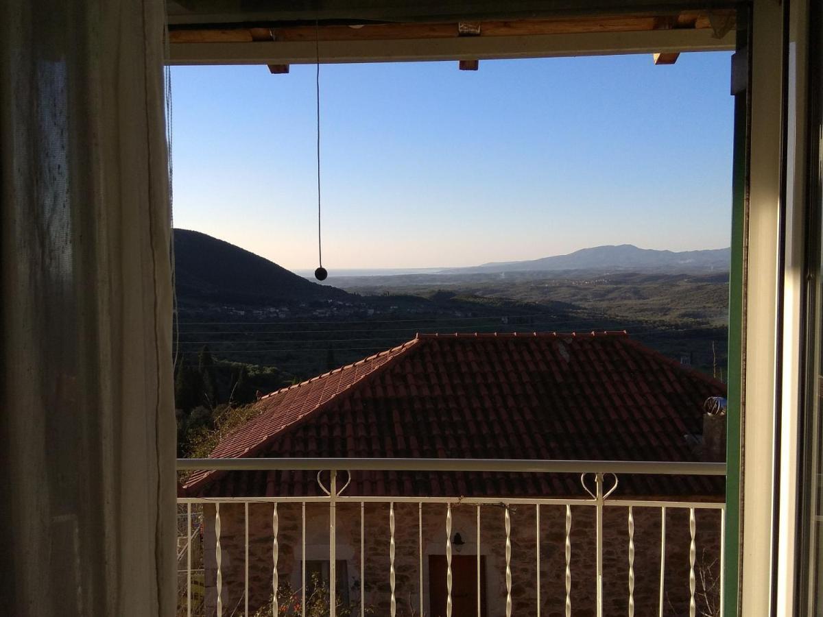 Appartement Vintage House With A Fantastic View à Mavrommátion Extérieur photo