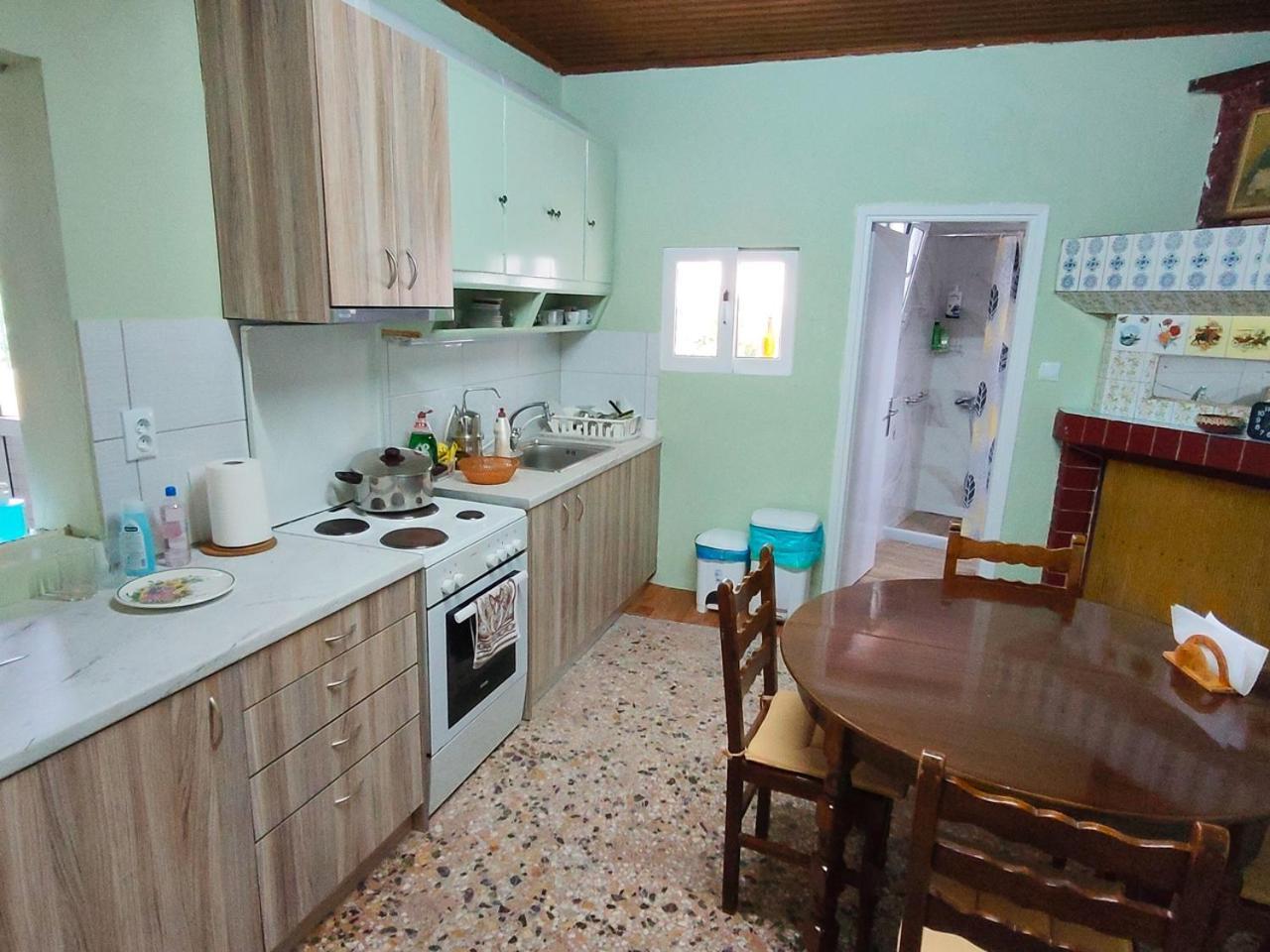 Appartement Vintage House With A Fantastic View à Mavrommátion Extérieur photo
